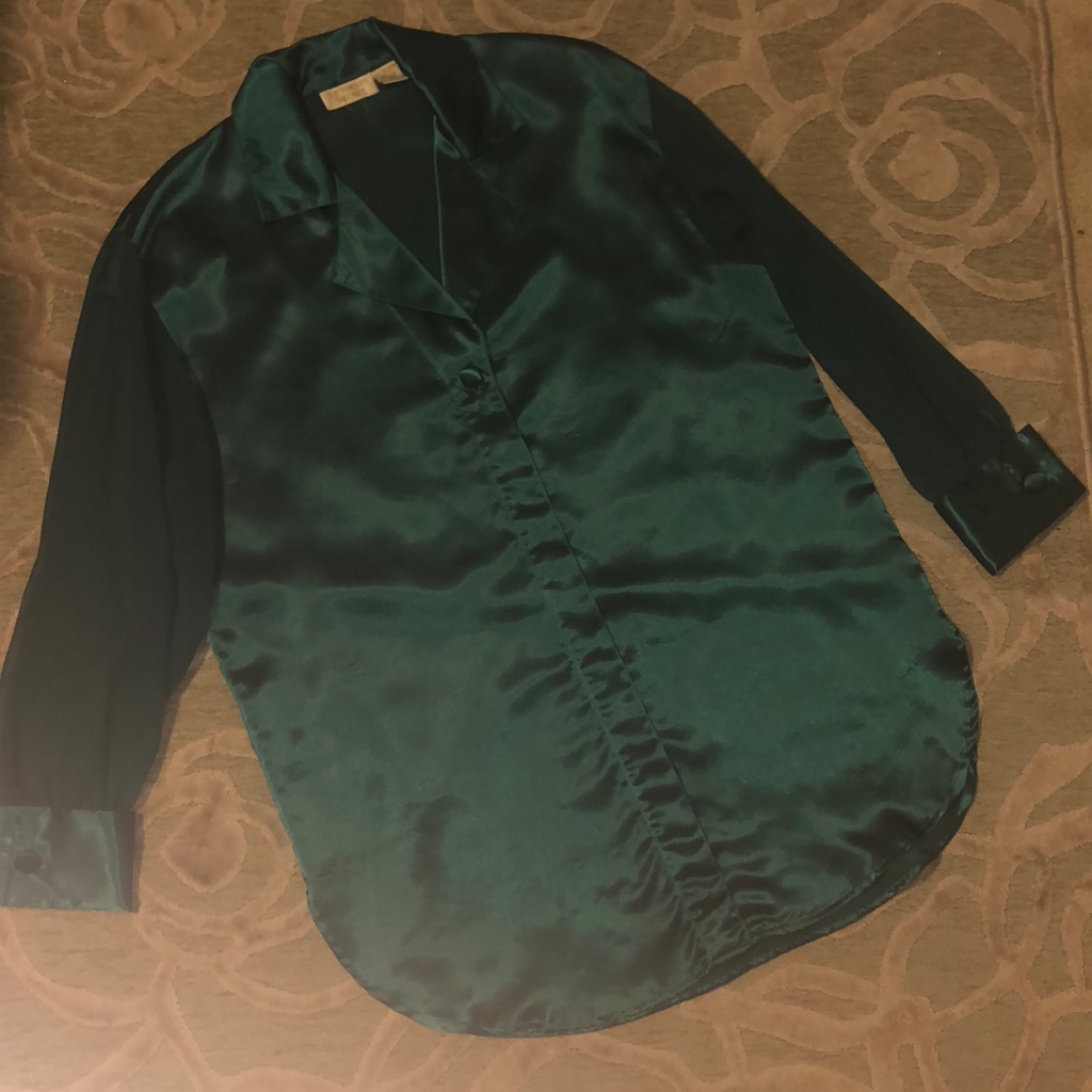 Nwotvictoria’s Secretgreen Satin/Chiffon Gown